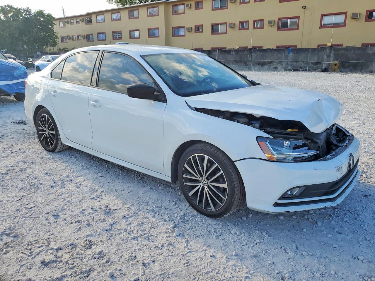 2017 Volkswagen Jetta Sport - Фото 4