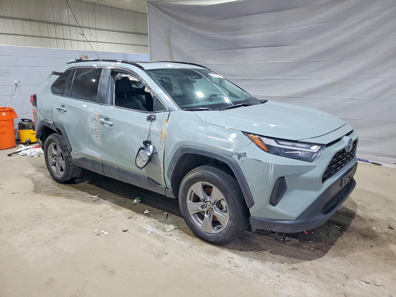 2023 Toyota Rav4 Hybrid Xle - Image 4