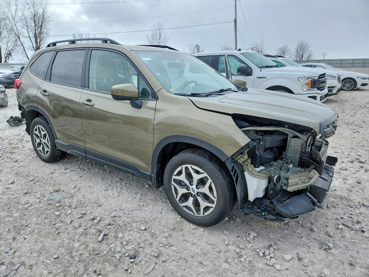 2024 Subaru Forester Premium - Image 4