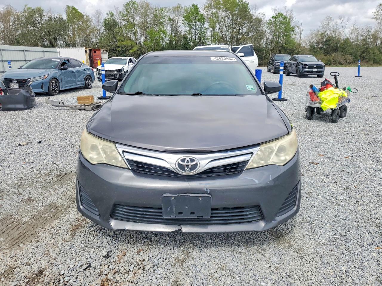 2014 Toyota Camry Le - Фото 5