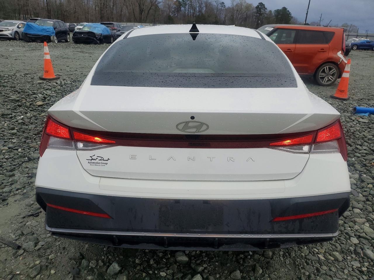 2024 Hyundai Elantra Sel - Фото 6