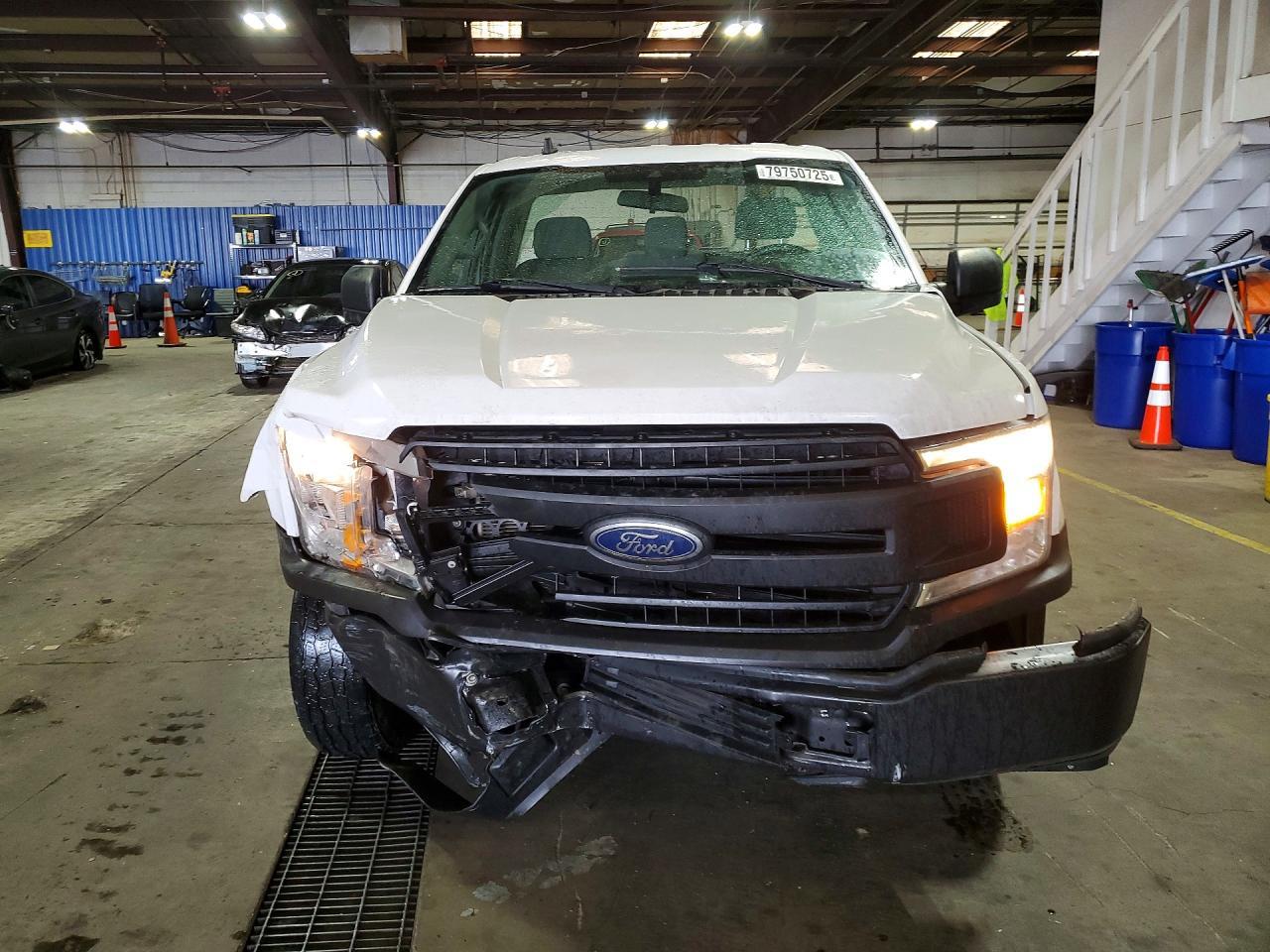2017 Ford F150 - Фото 5