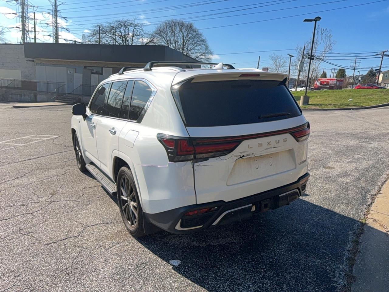 2022 Lexus Lx 600 F Sport Handling - Image 3