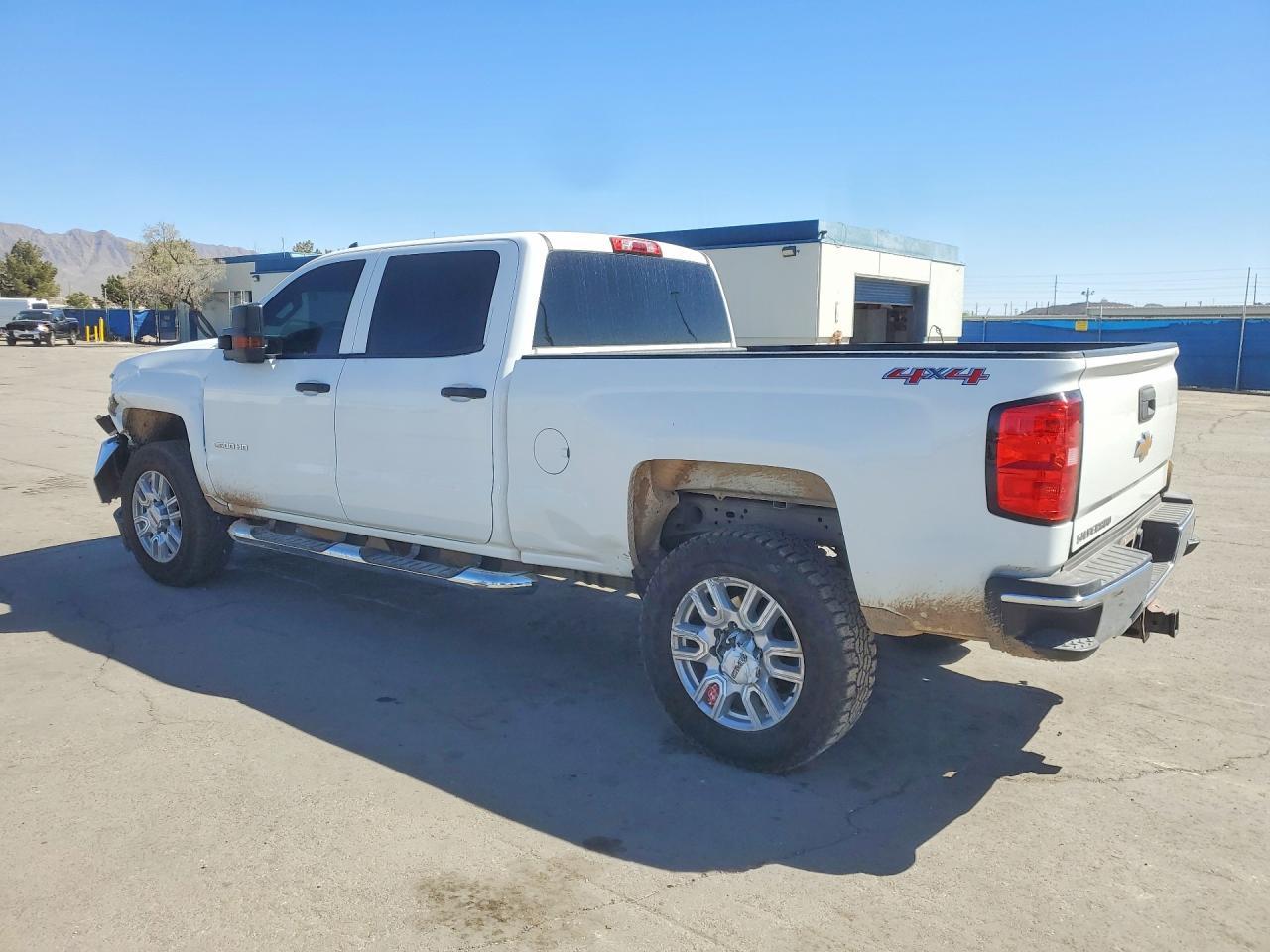 2016 Chevrolet Silverado K2500 Heavy Duty - Image 2