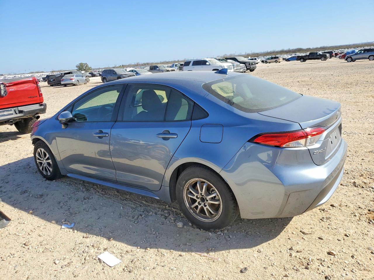 2022 Toyota Corolla Hybrid Le - Фото 2
