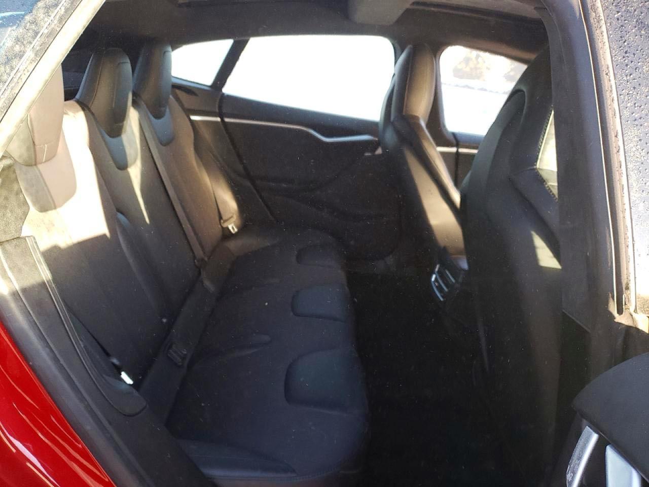 2015 Tesla Model S - Image 6