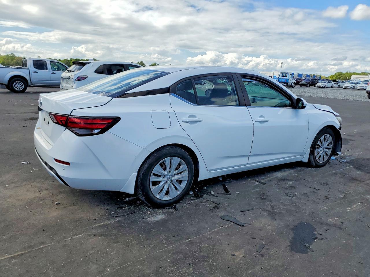 2020 Nissan Sentra S - Image 3
