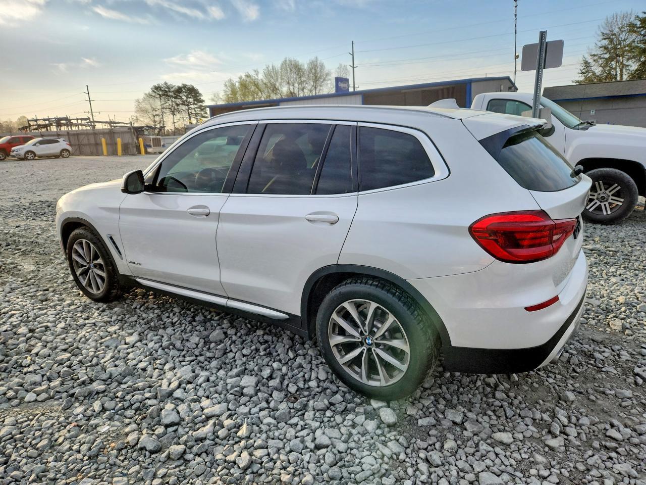2018 BMW X3 xDrive30I - Фото 2