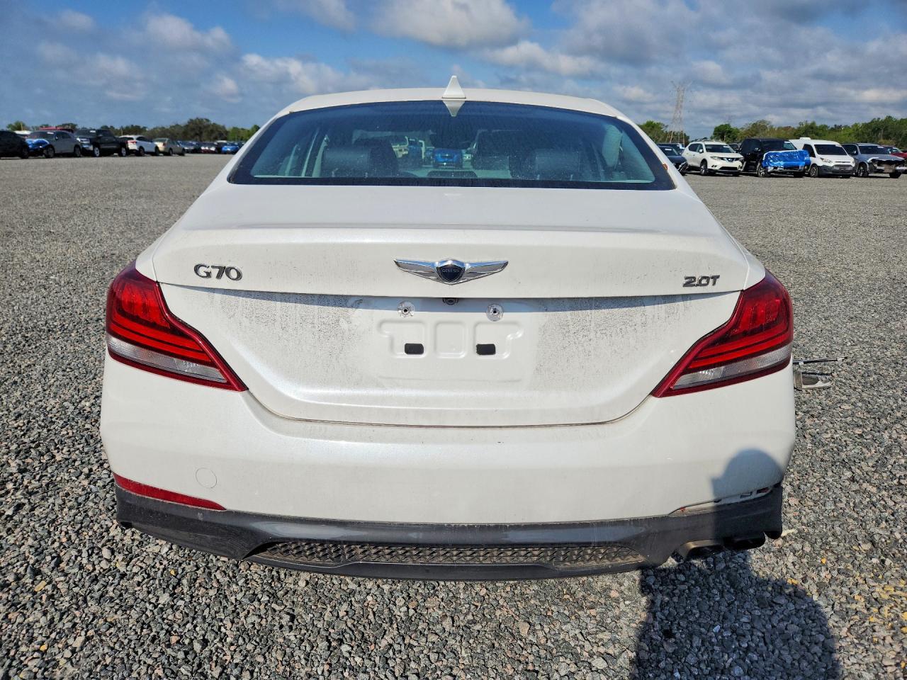 2021 Genesis G70 2.0T - Image 6