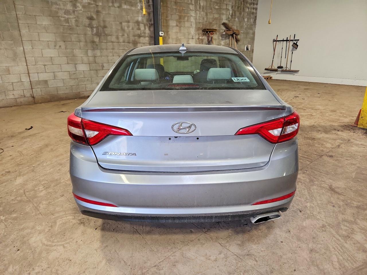 2017 Hyundai Sonata Base - Image 6