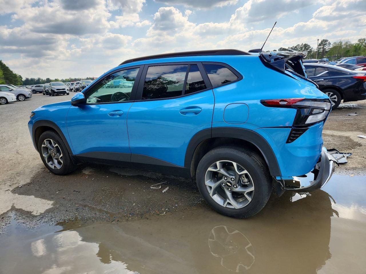2025 Chevrolet Trax 1Lt - Фото 2