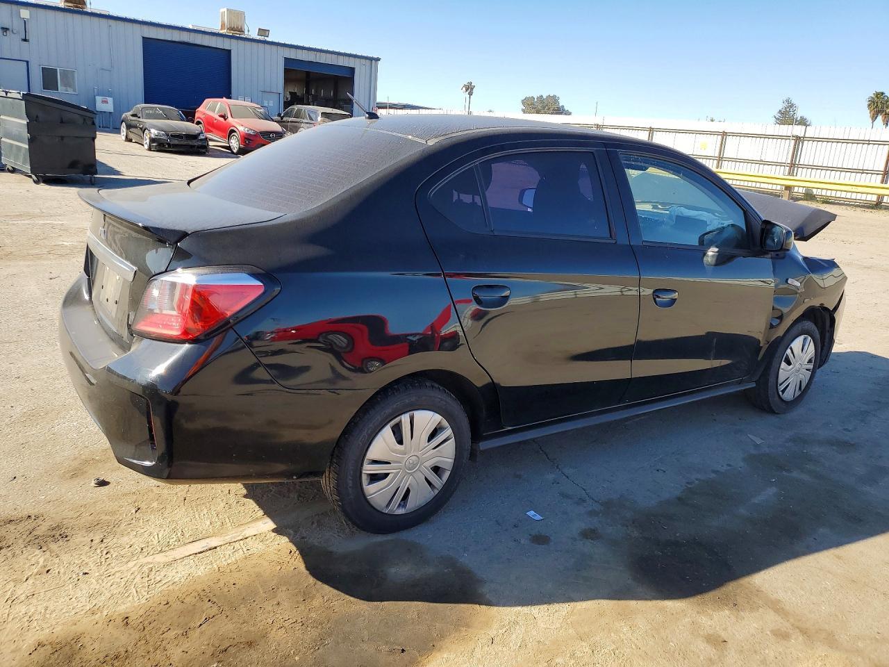 2022 Mitsubishi Mirage G4 Es - Image 3