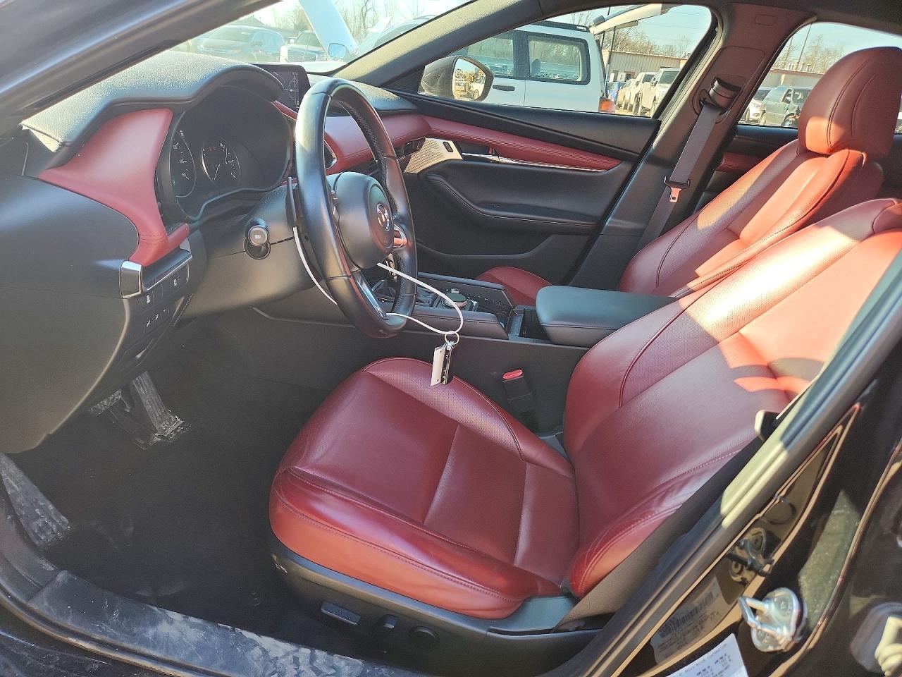 2021 Mazda 3 Premium - Image 7