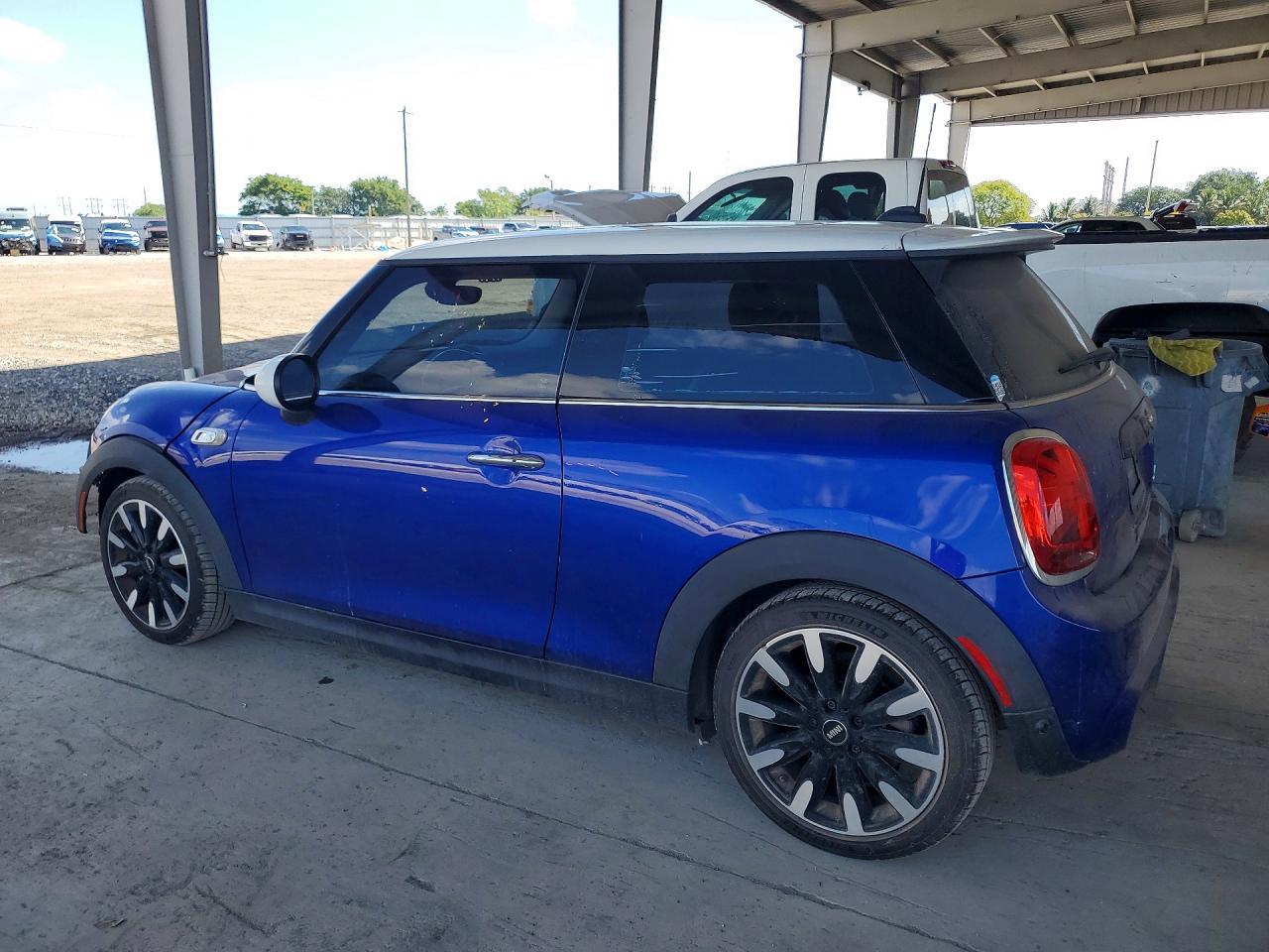 2019 Mini Cooper S - Image 2
