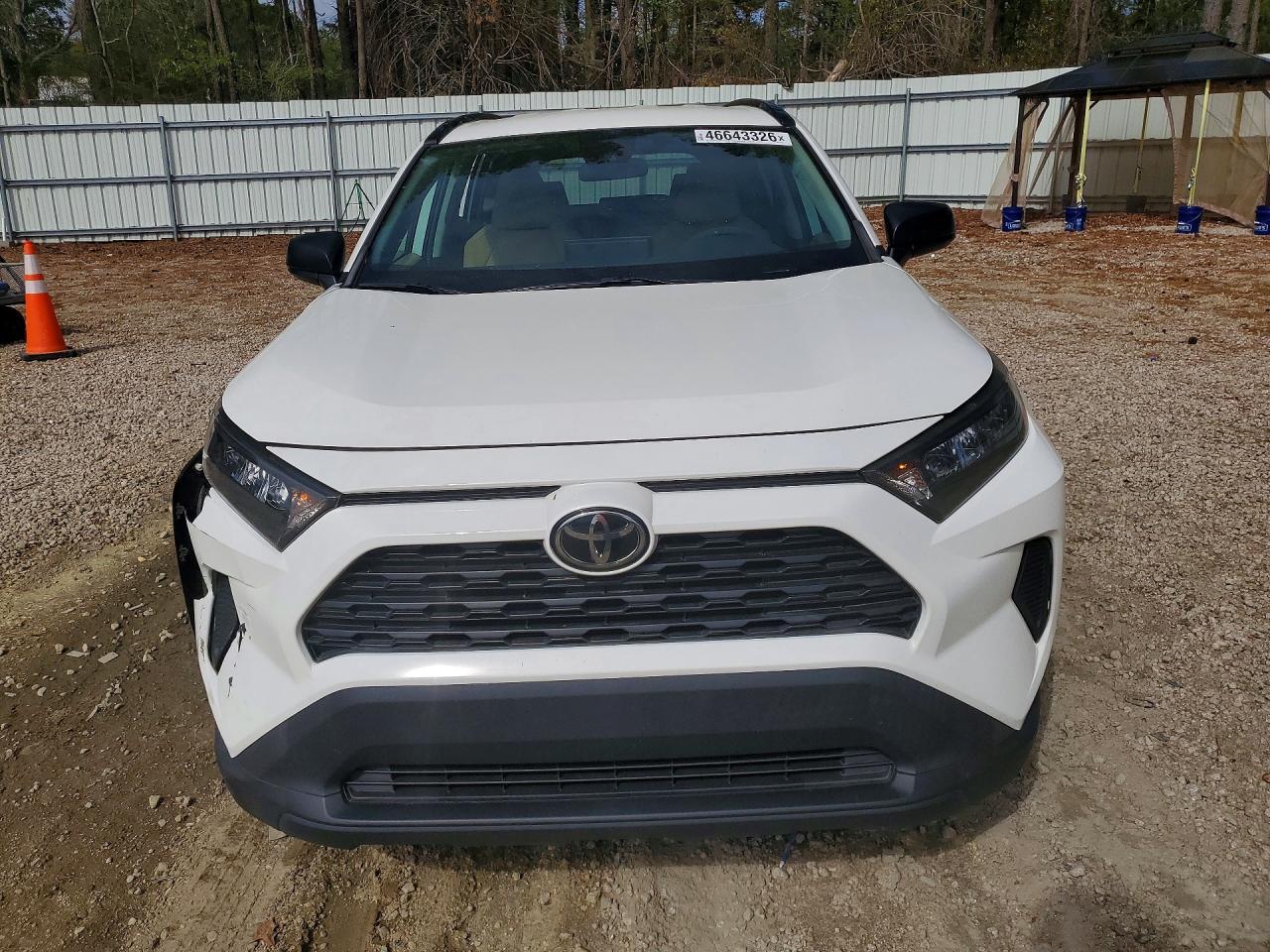2019 Toyota Rav4 Le - Image 5