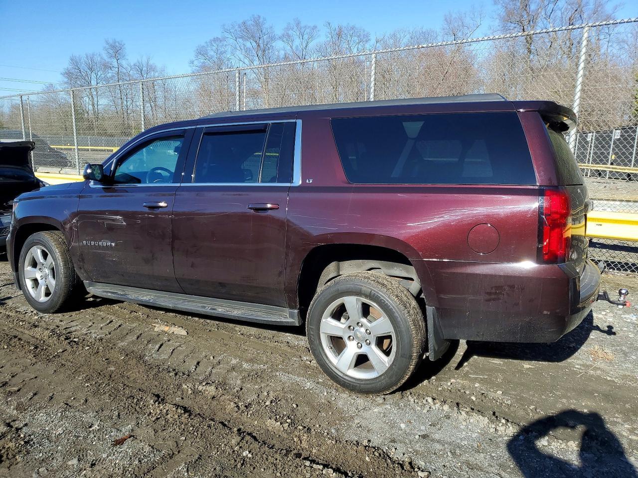 2020 Chevrolet Suburban K1500 Lt - Фото 2