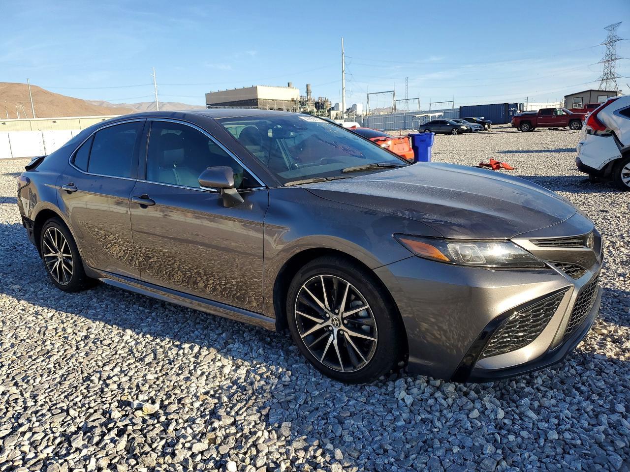 2023 Toyota Camry Se - Image 4
