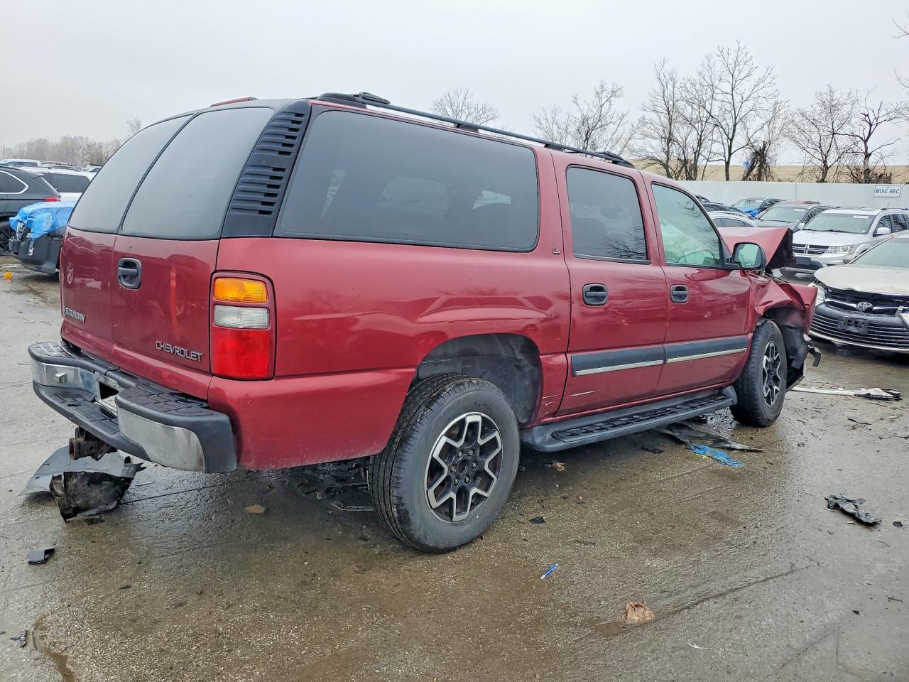 2001 Chevrolet Suburban C1500 - Фото 3