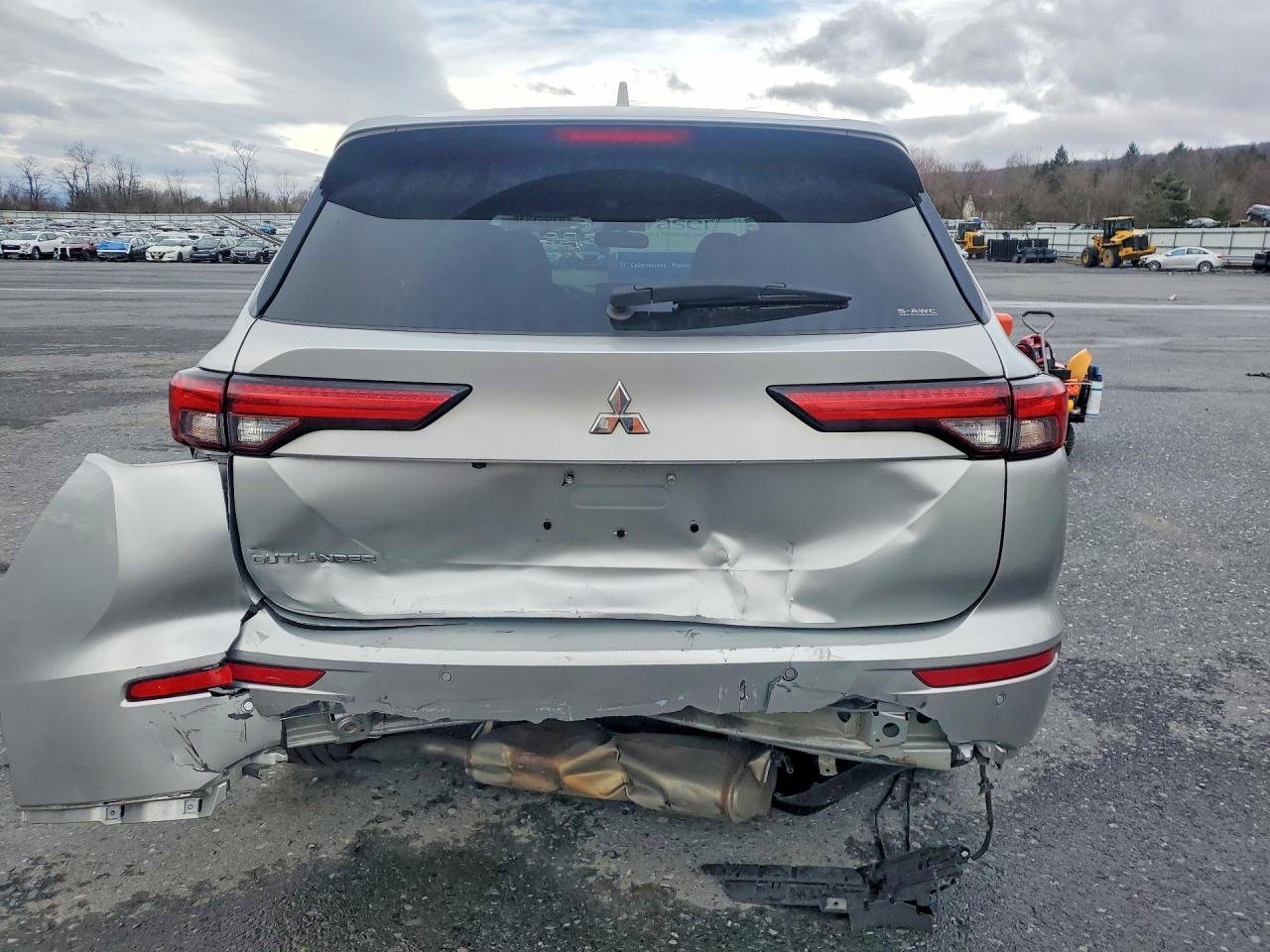 2022 Mitsubishi Outlander Se - Фото 6