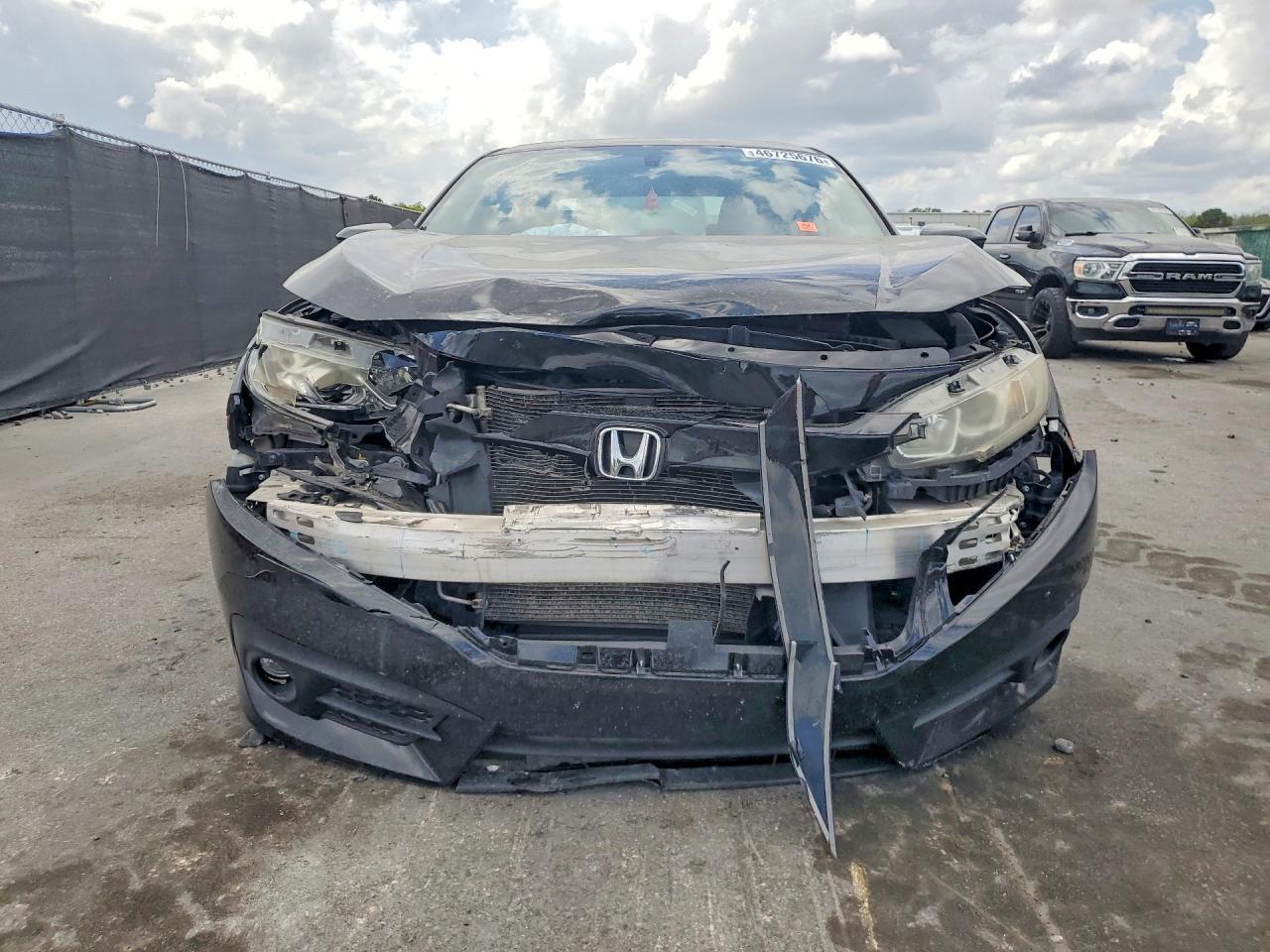 2016 Honda Civic Lx - Фото 5