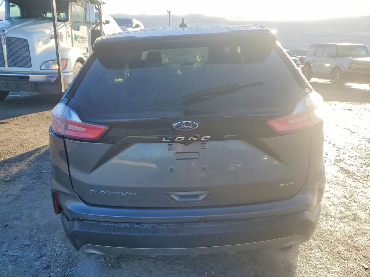 2022 Ford Edge Titanium - Фото 6