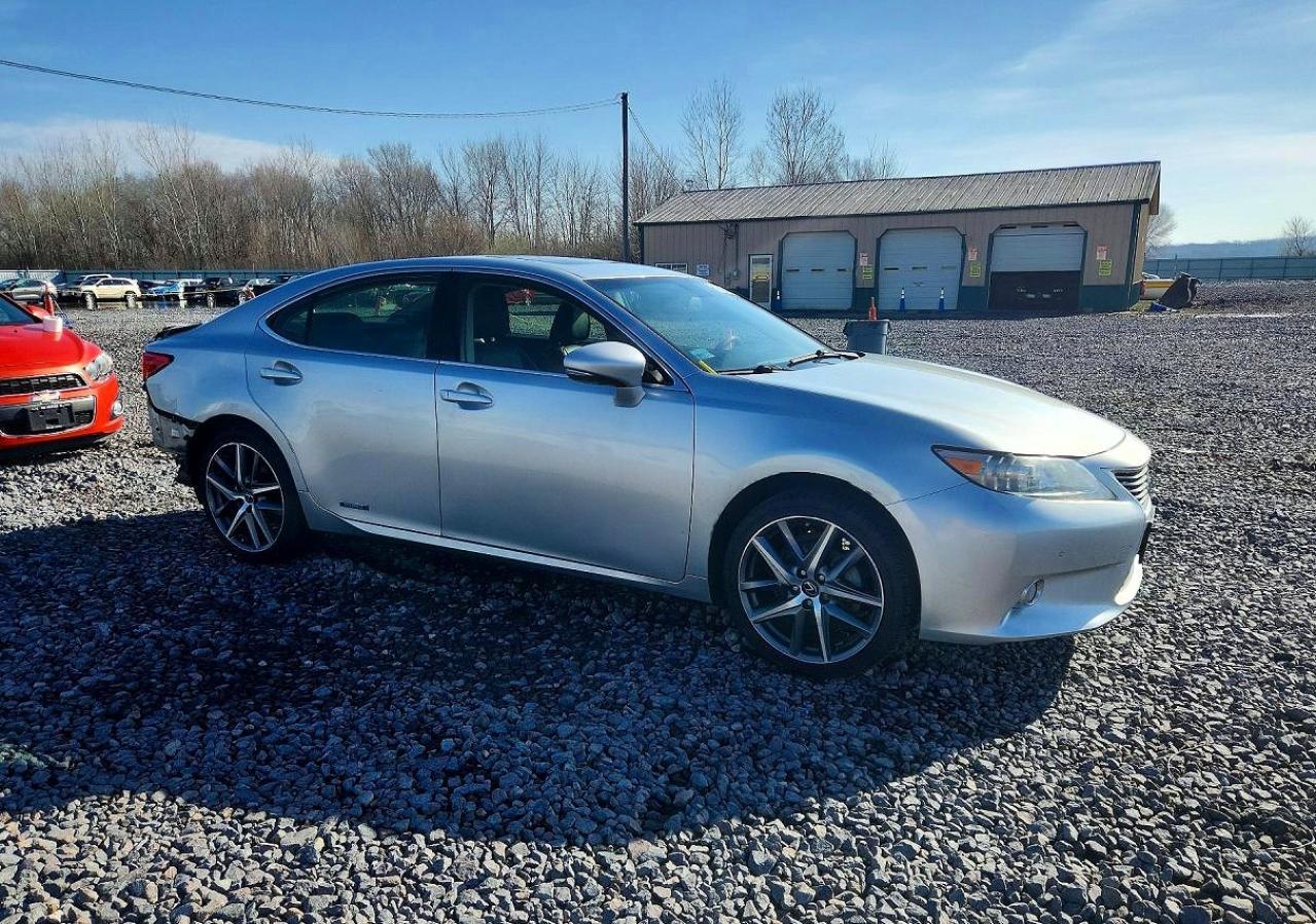 2013 Lexus Es 300H Base - Image 4