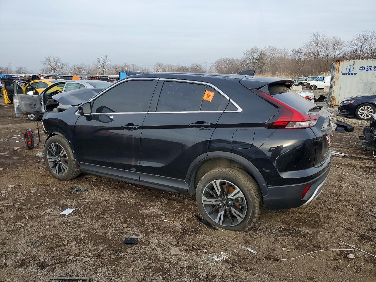 2023 Mitsubishi Eclipse Cross Se - Image 2