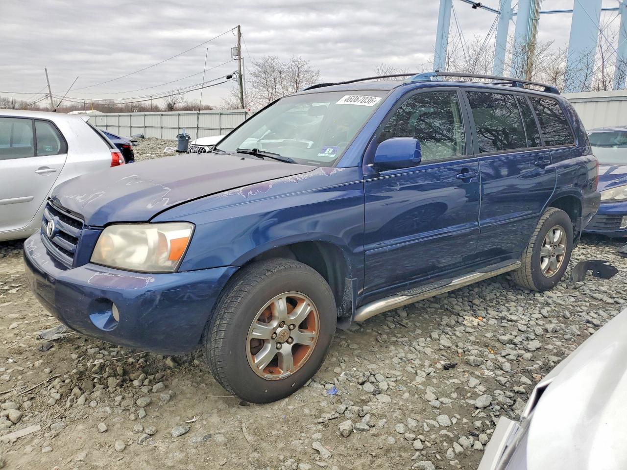2004 Toyota Highlander Base