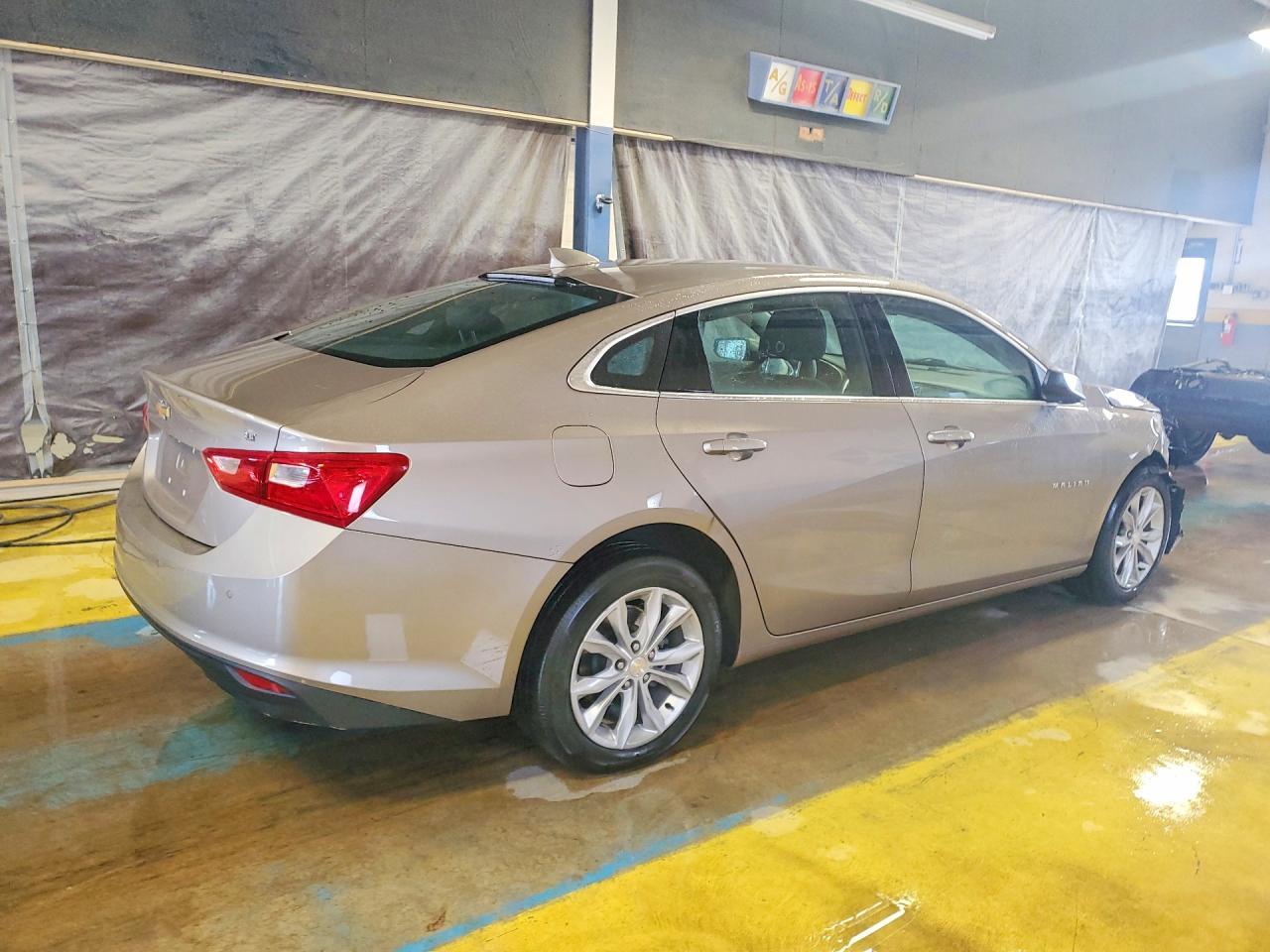 2023 Chevrolet Malibu Lt - Фото 3