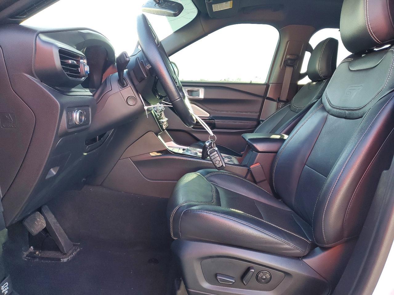 2022 Ford Explorer St - Фото 7
