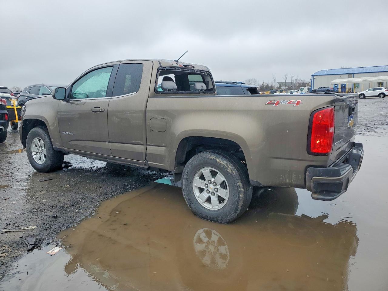2016 Chevrolet Colorado - Фото 2