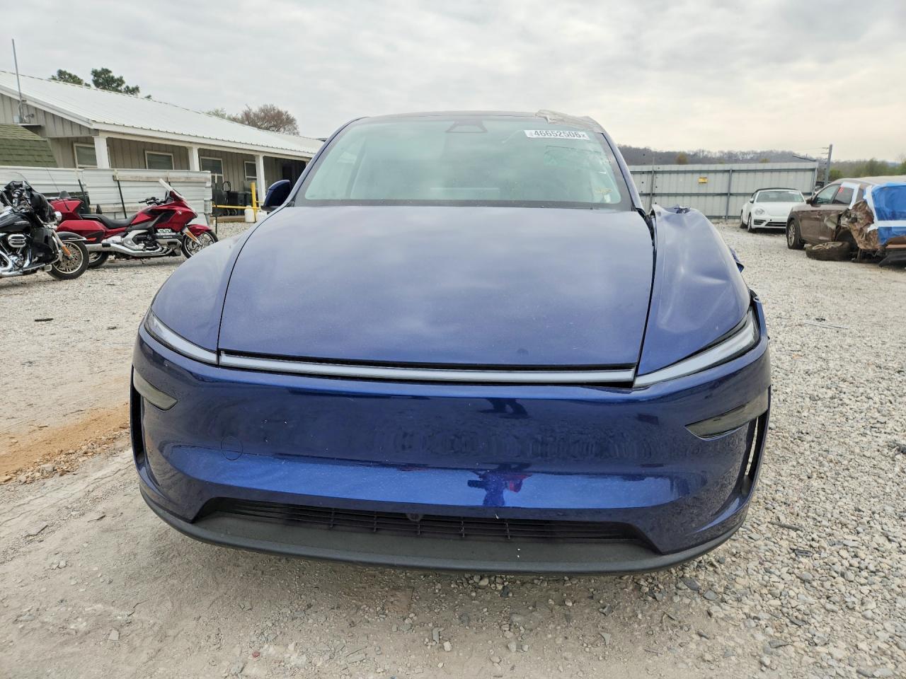 2026 Tesla Model Y - Image 5