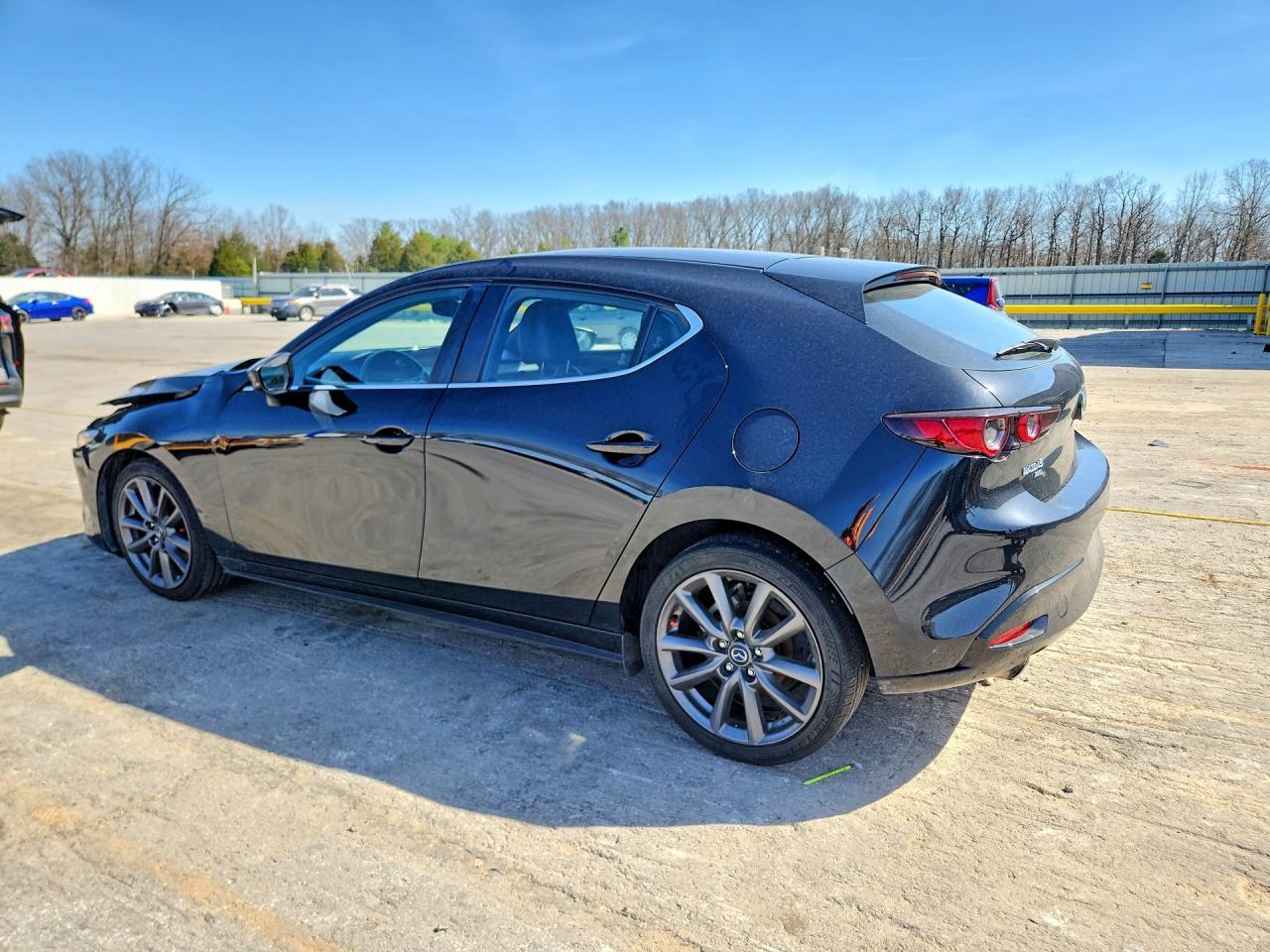2021 Mazda 3 Preferred - Image 2