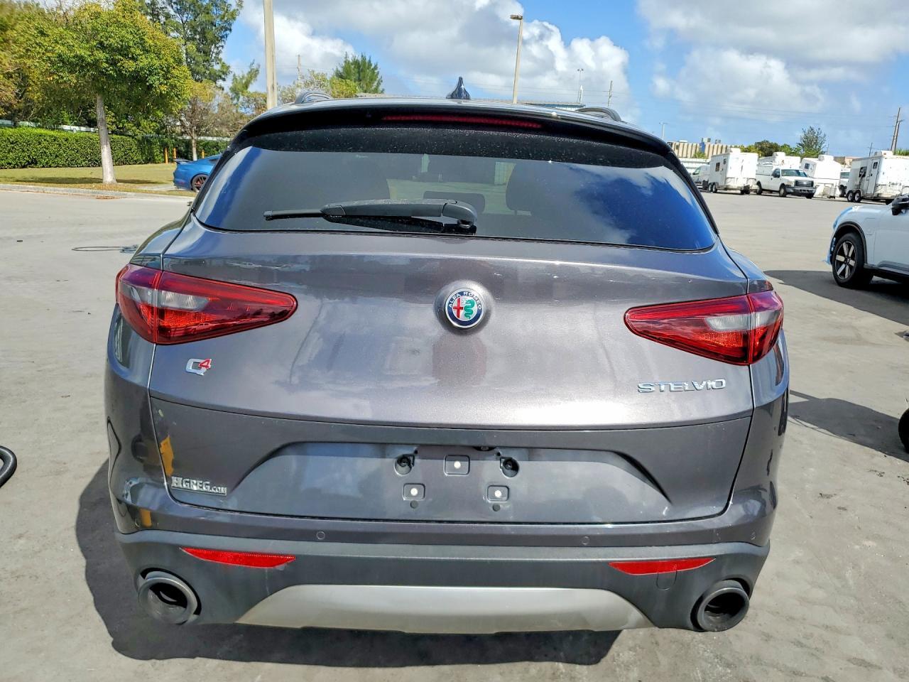 2019 Alfa Romeo Stelvio Ti - Image 6