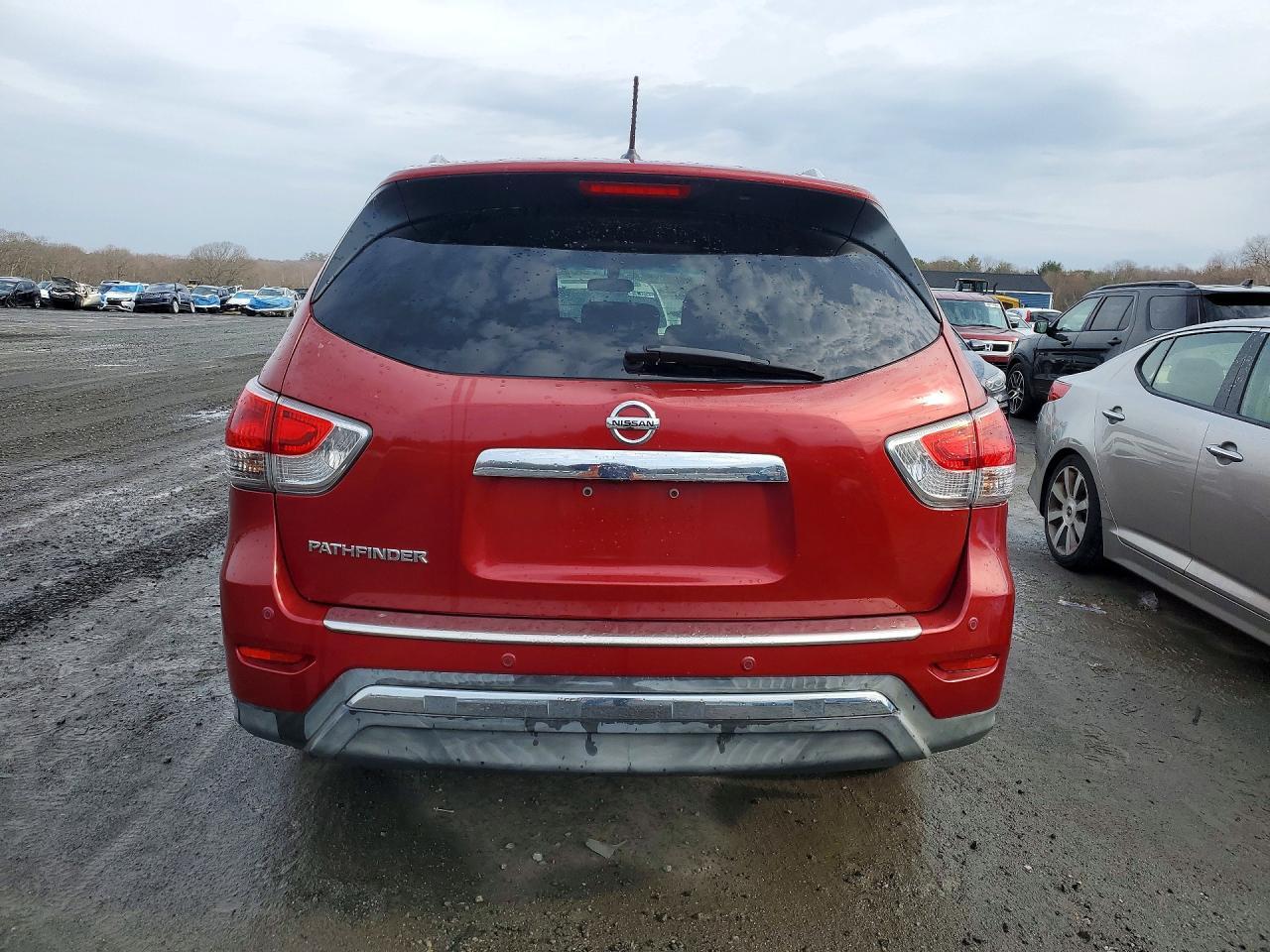 2014 Nissan Pathfinder S - Фото 6