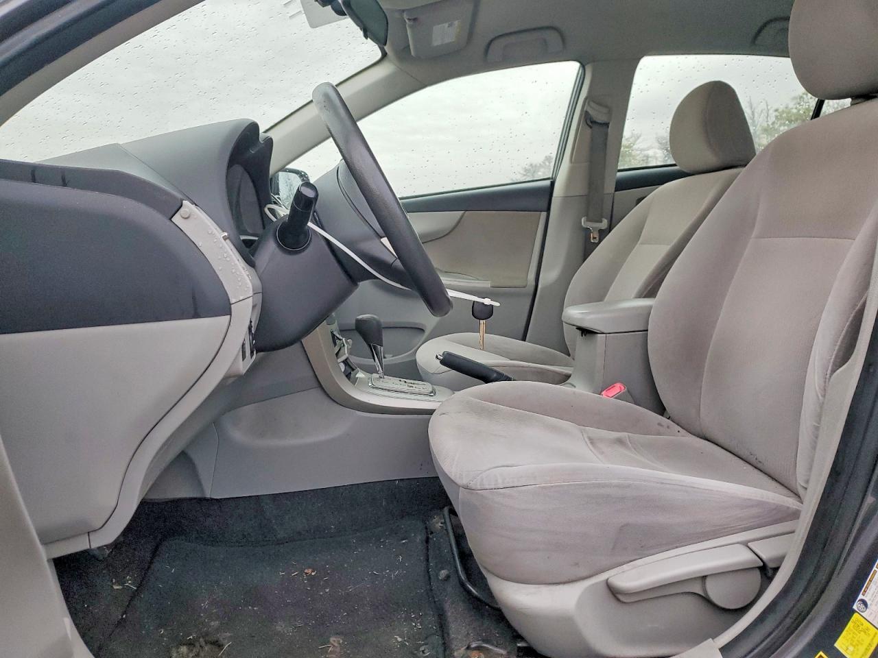 2011 Toyota Corolla Le - Фото 7