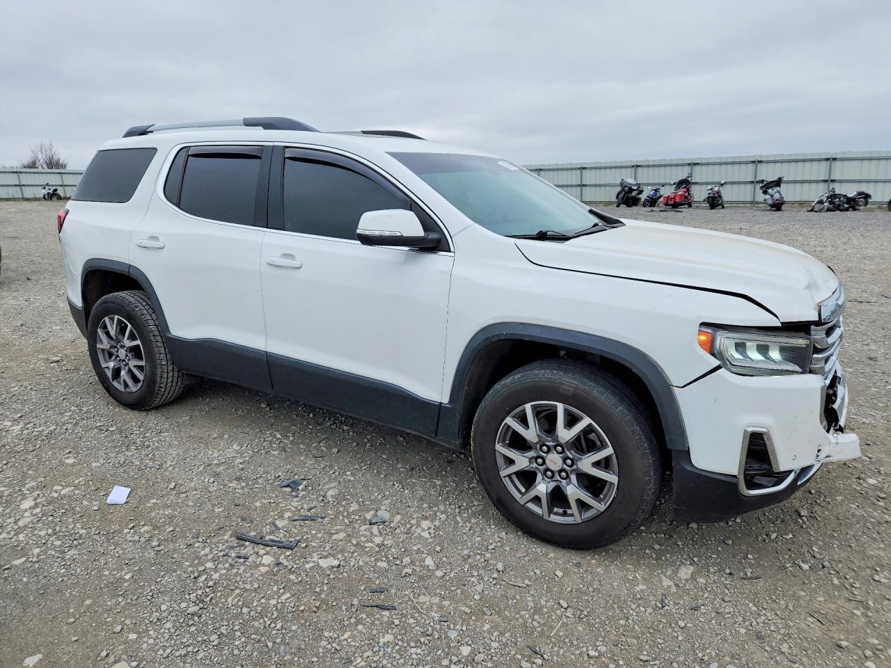 2020 GMC Acadia Slt - Image 4