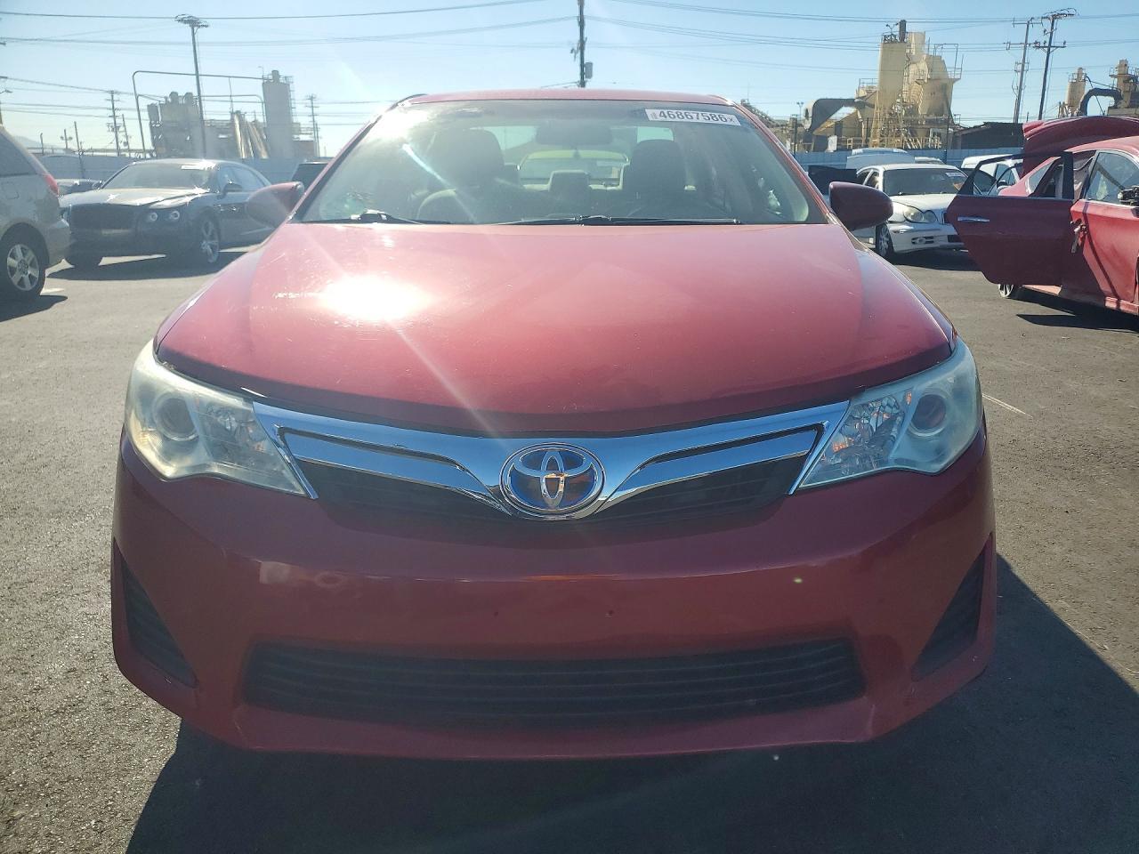 2014 Toyota Camry Hybrid Le - Фото 5