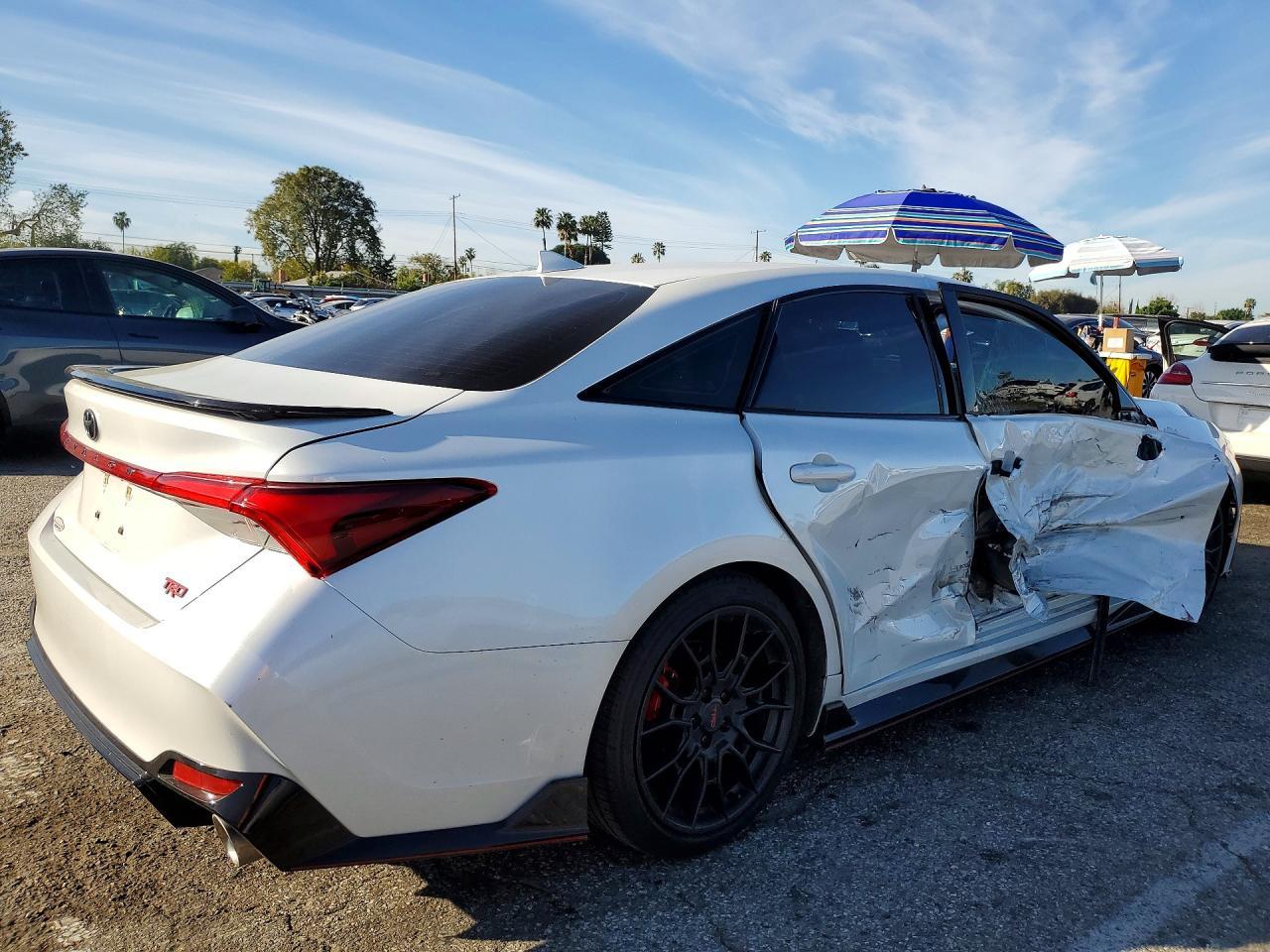2020 Toyota Avalon Trd - Фото 3