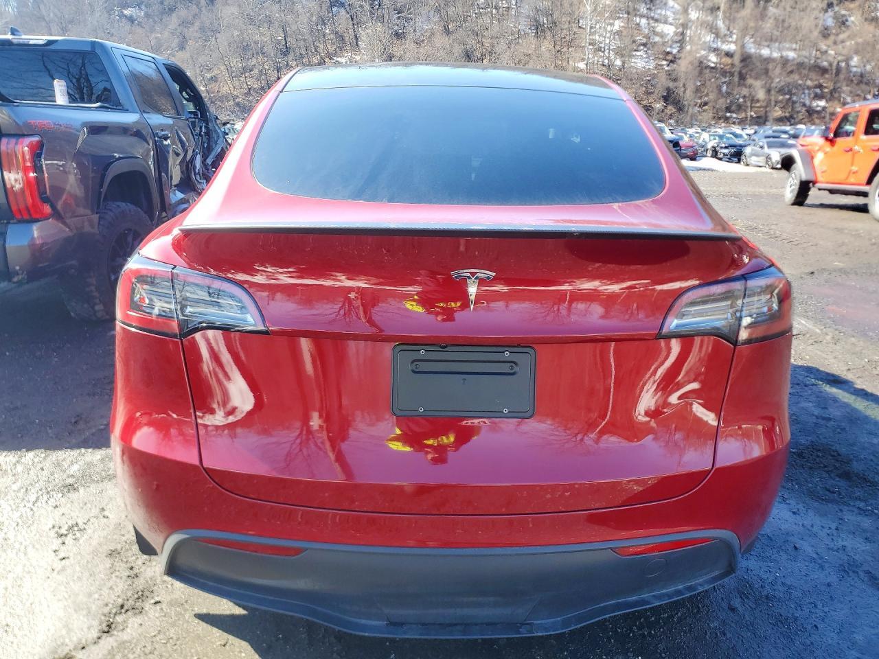2024 Tesla Model Y - Image 6