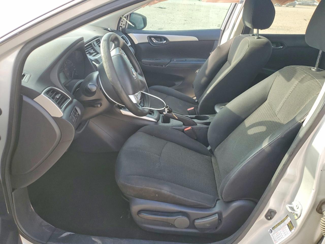 2017 Nissan Sentra S - Фото 7