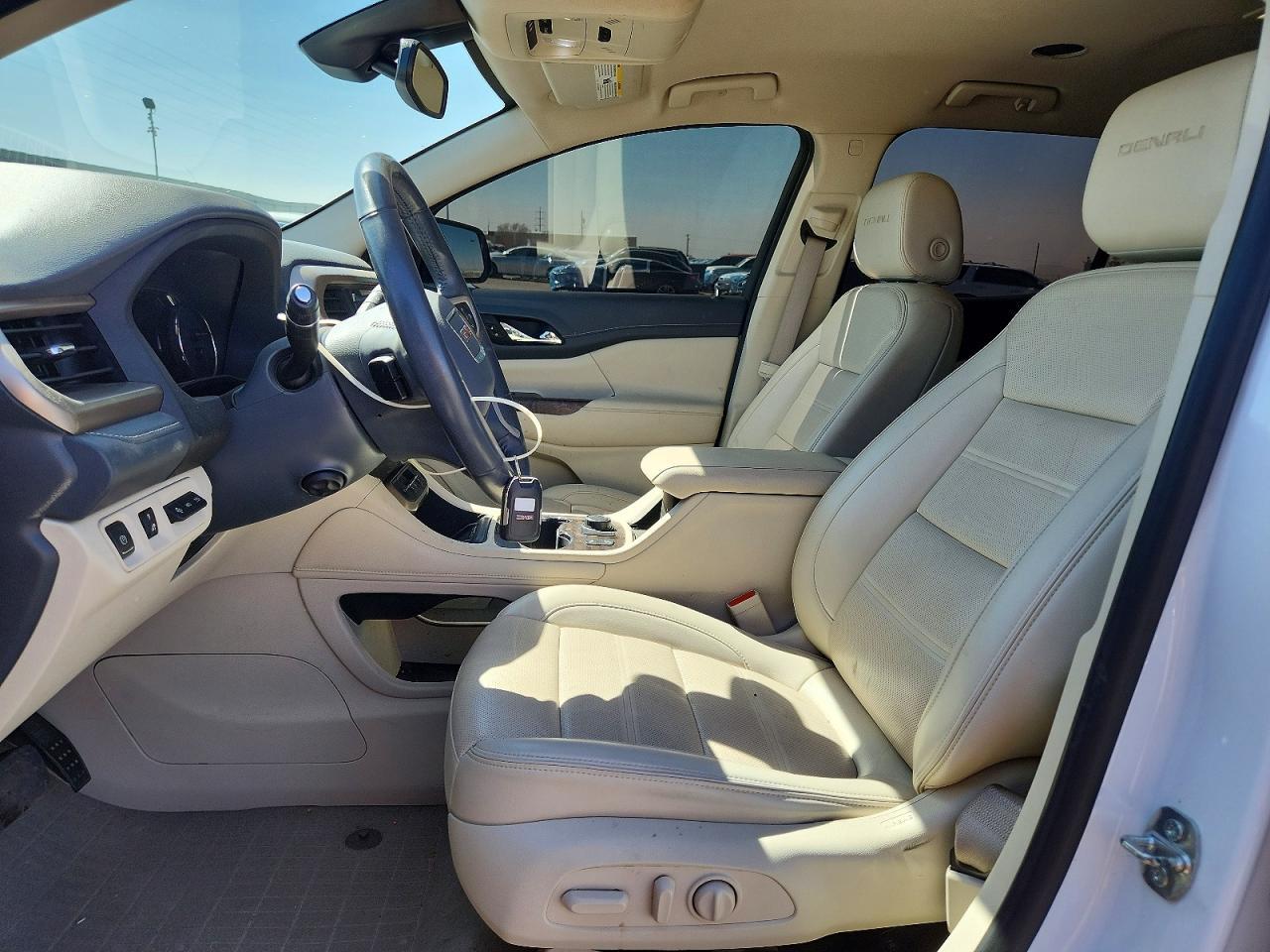 2021 GMC Acadia Denali - Image 7
