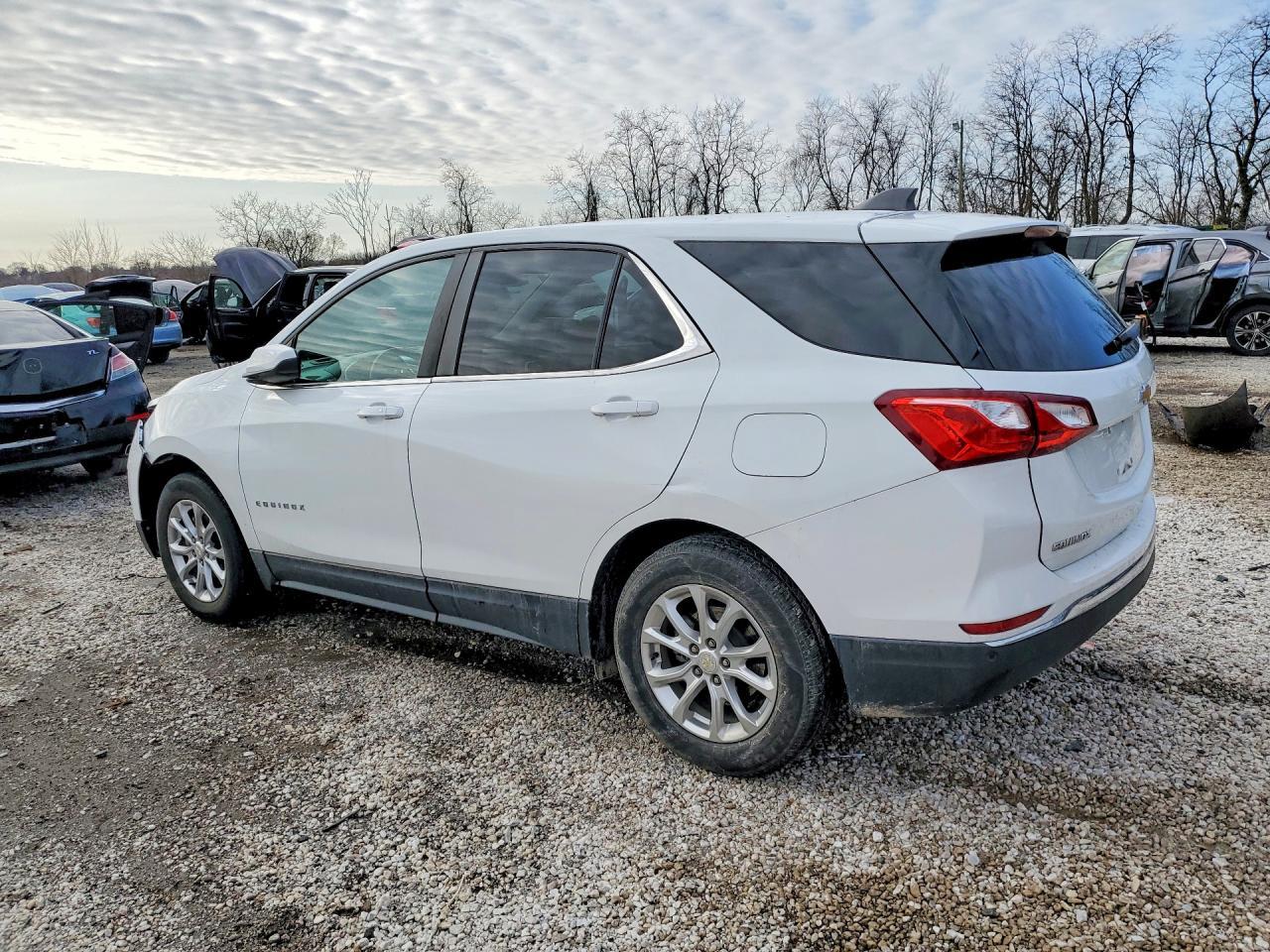 2021 Chevrolet Equinox Lt - Фото 2