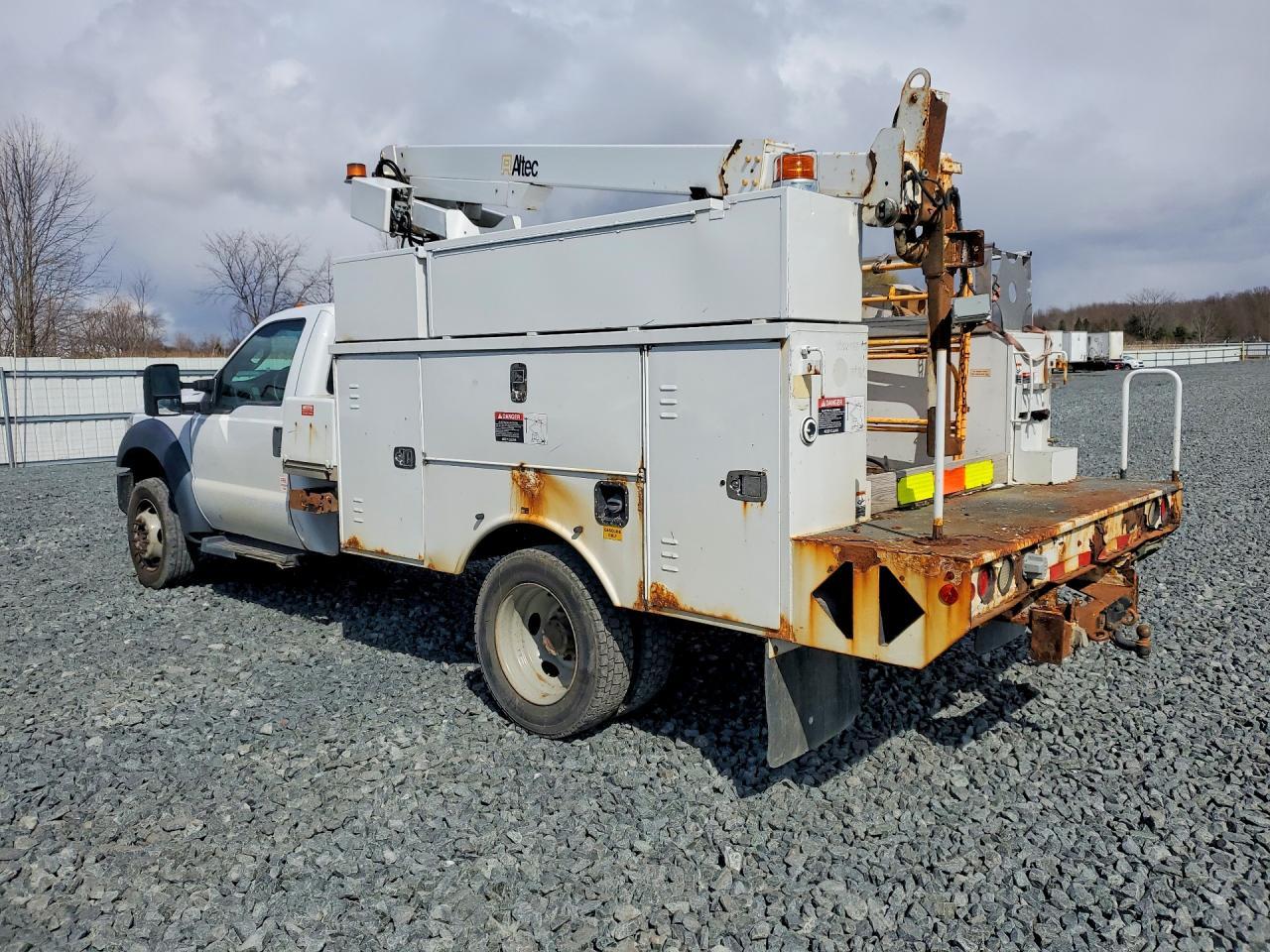 2013 Ford F450 - Фото 2