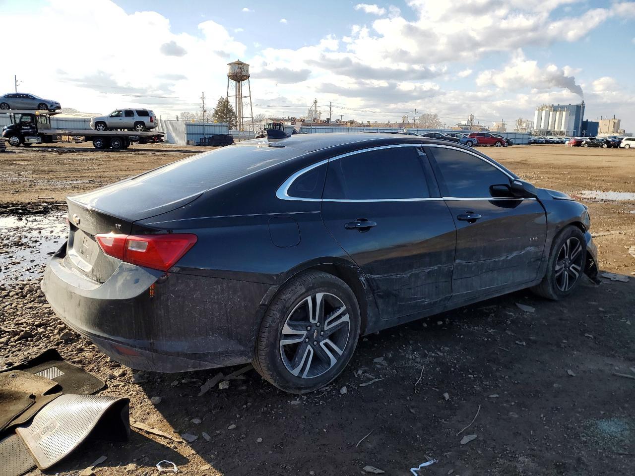 2017 Chevrolet Malibu Lt - Image 3