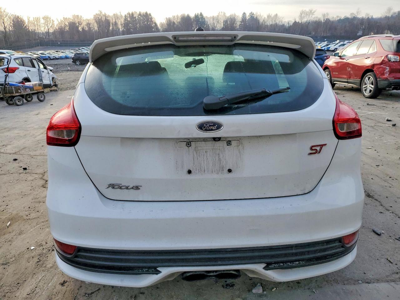 2017 Ford Focus St - Image 6