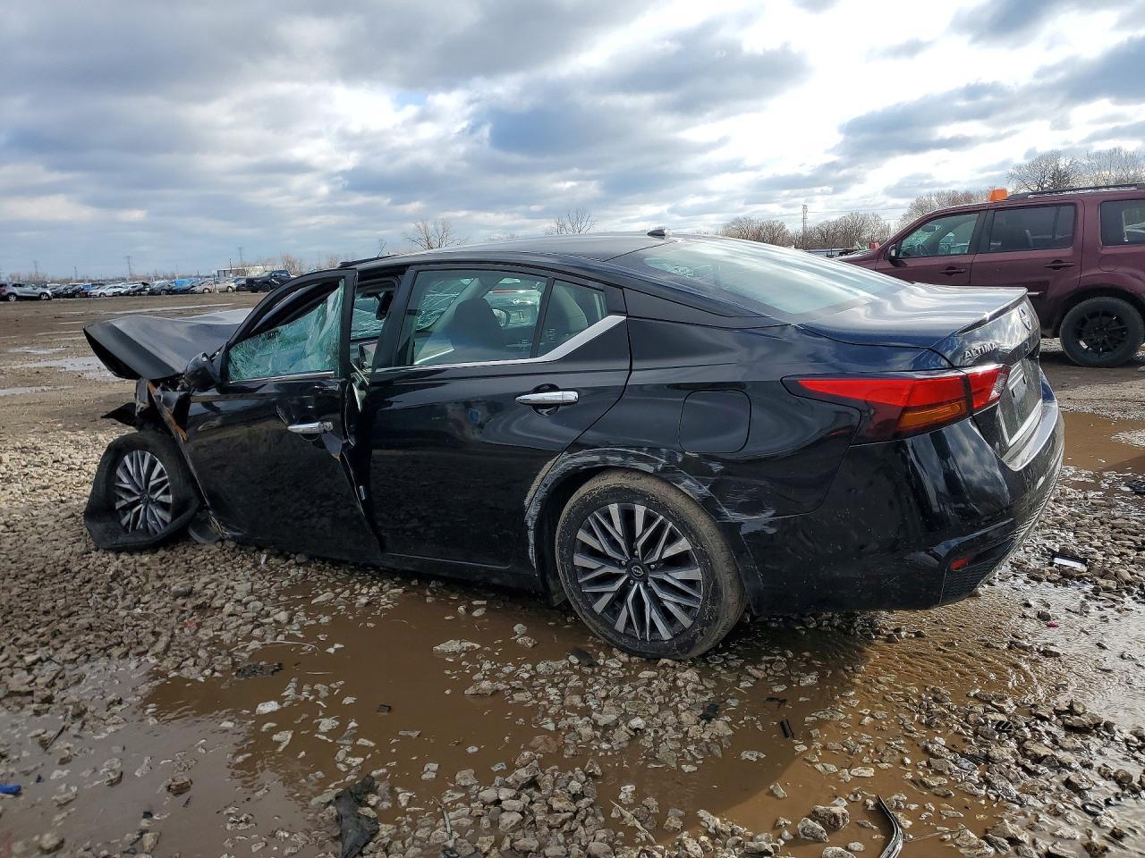 2023 Nissan Altima 2.5 Sv - Image 2