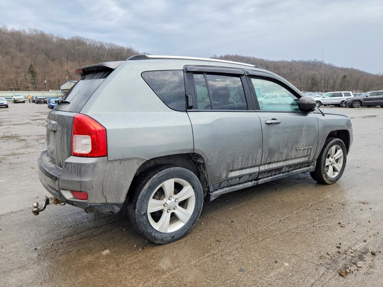 2012 Jeep Compass Sport - Фото 3