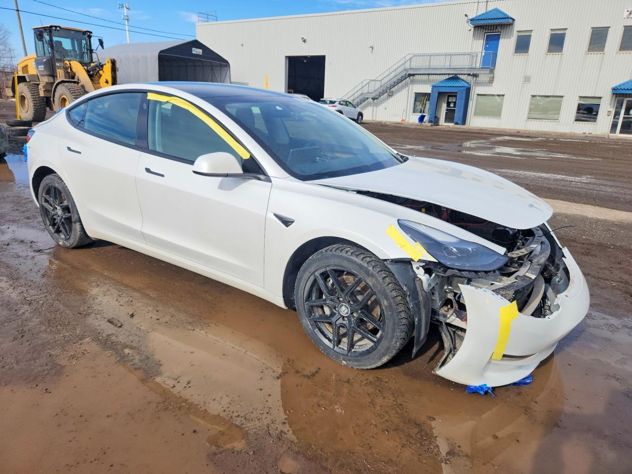 2023 Tesla Model 3 - Фото 4