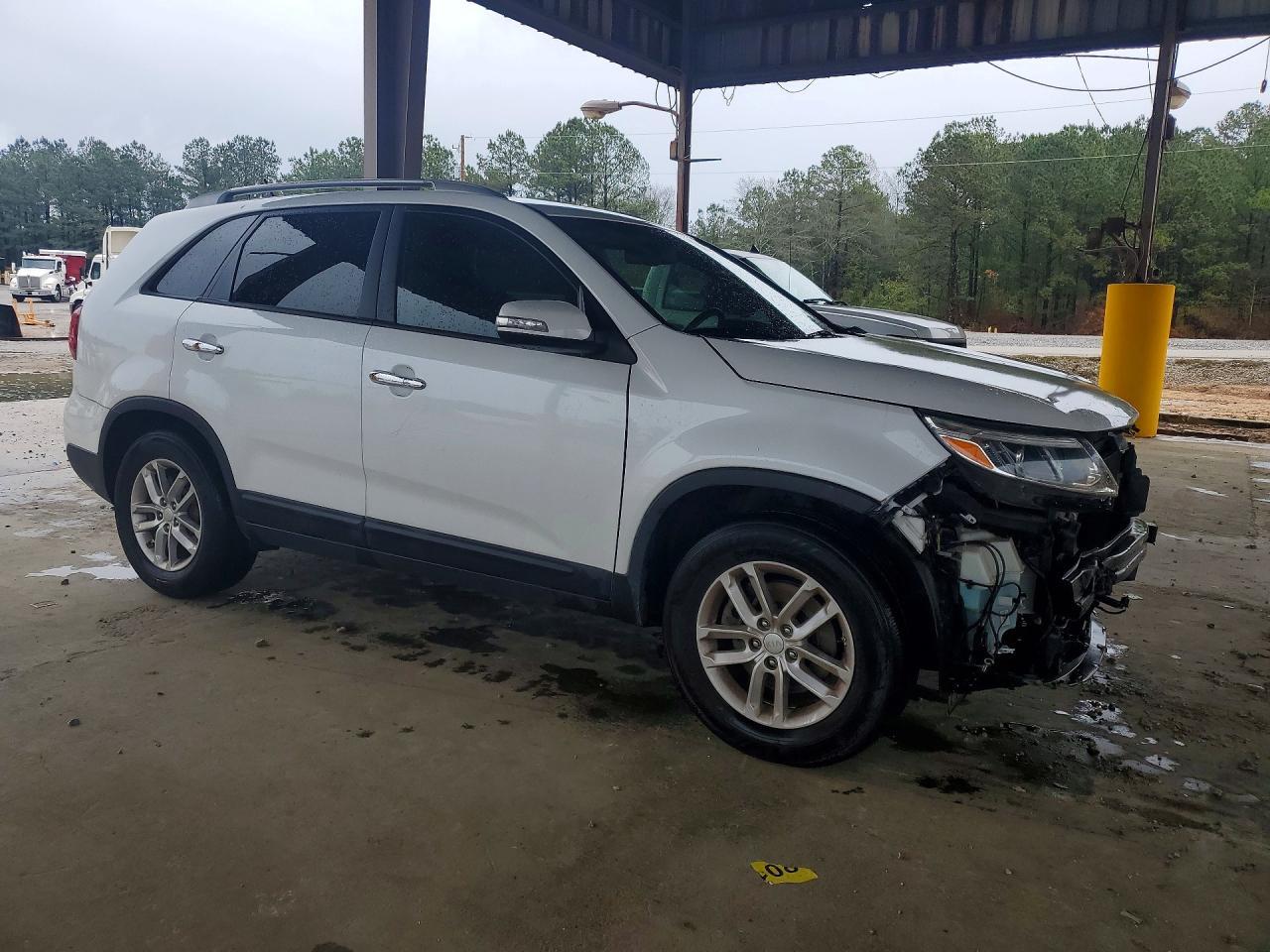 2015 Kia Sorento - Image 4